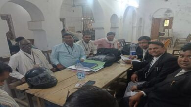 Photo of गाजीपुर में न्यायिक कार्य से विरत रहे अधिवक्ता, जानें वजह