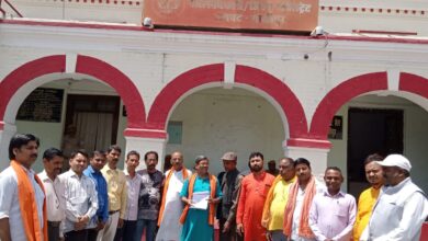 Photo of गाजीपुर: उद्योग व्यापार मंडल ने जिला अध्यक्ष विजय शंकर वर्मा के नेतृत्व में डीएम को दिया पत्रक