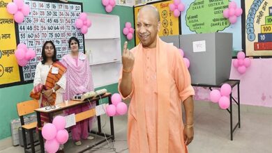 Photo of UP Nikay Chunav : 37 जिलों में वोटिंग जारी, सीएम योगी ने किया मताधिकार का प्रयोग