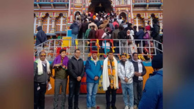 Photo of केंद्रीय मंत्री रामेश्वर तेली पहुंचे बदरीविशाल के दर्शन को मंदिर में की पूजा-अर्चना