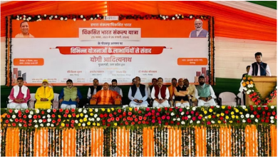 Photo of सीएम योगी ने सुना प्रधानमंत्री का वर्चुअल संबोधन,झारखंडी महादेव मंदिर में की पूजा