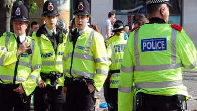 Photo of लंदन पुलिस से भिड़े गाजा में सीजफायर की मांग कर रहे फलस्तीन समर्थक