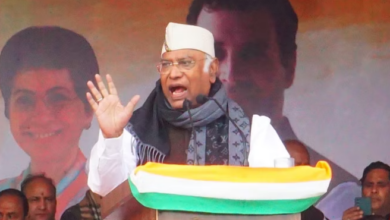 Photo of कांग्रेस सम्मेलन:40 मिनट के भाषण में जमकर बरसे खरगे, स्थानीय मुद्दों को दी धार