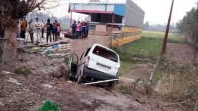 Photo of उत्तर प्रदेश बोर्ड की परीक्षा देने जा रहे छात्रों से भरी वैन पलटी