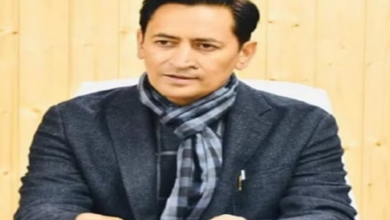 Photo of कुमाऊं कमिश्नर को सुबह नहीं मिले पीआरडी जवान, एक दिन का कटेगा वेतन