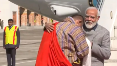 Photo of भूटान पहुंचे पीएम मोदी, प्रधानमंत्री शेरिंग टोबगे ने किया जोरदार स्वागत