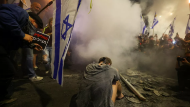 Photo of इजरायल-हमास : नेतन्याहू पर बढ़ा इस्तीफे का दबाव, बंधकों की रिहाई की मांग को लेकर तेल अवीव में प्रदर्शन!