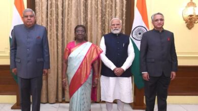 Photo of राष्ट्रपति ने सुप्रीम कोर्ट के पूर्व जज एएम खानविलकर को लोकपाल अध्यक्ष पद की दिलाई शपथ