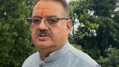 Photo of मंत्री गणेश जोशी एम्स ऋषिकेश के ट्रॉमा इमरजेंसी में भर्ती