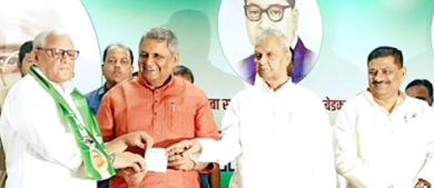 Photo of बिहार: RJD के असंतुष्ट नेता अशफाक करीम JDU में शामिल