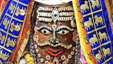 Photo of उज्जैन: भस्म आरती में बाबा महाकाल का खुला तीसरा नेत्र