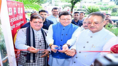 Photo of महिला समूह के लगाए स्टालों का सीएम धामी ने किया उद्घाटन