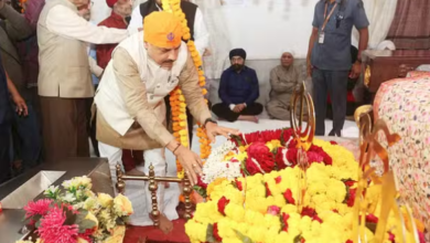 Photo of एमपी: सीएम ने गुरुद्वारा में माथा टेका, गुरुनानक जयंती की दी शुभकामनाएं