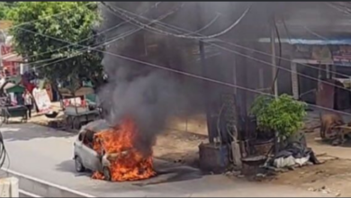 Photo of महाराष्ट्र: जालना में ओबीसी कार्यकर्ता की कार को लगाई गई आग