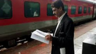Photo of पश्चिम रेलवे ने 4 स्टेशनों पर प्लेटफॉर्म टिकटों की बिक्री पर लगाई रोक