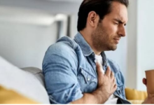 Photo of रात में लाइट जलाकर सोने से बढ़ता है हार्ट फेल होने का खतरा