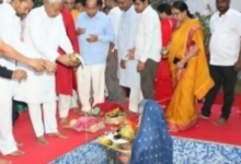 Photo of सीएम नीतीश ने भगवान सूर्य को दिया अर्घ्य, बिहार के घाटों पर उमड़ी भीड़