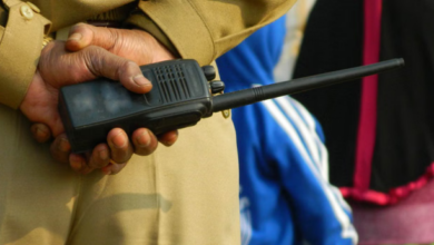 Photo of यूपी पुलिस के दरोगा को दाैड़ा-दाैड़ा कर पीटा, वर्दी तक फाड़ डाली…