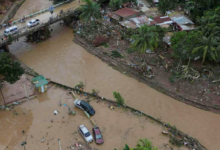 Photo of अमेरिका में गैर प्रवासियों के पीछे पड़े ट्रंप, 10 महीने में 80 हजार लोगों का वीजा रद