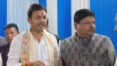 Photo of सोनपुर मेला में व्यवस्था को लेकर भड़के मंत्री संजय सिंह, अधिकारियों को लगाई फटकार