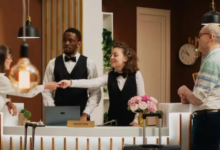 Photo of होटल का चेक-इन का समय दोपहर के 12 बजे क्यों होता है?