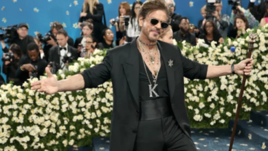 Photo of NYT 2025 की मोस्ट स्टाइलिश सितारों की लिस्ट में शाह रुख खान का नाम शामिल