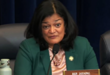 Photo of टैरिफ को लेकर अमेरिकी प्रतिनिधि प्रमिला जयपाल ने किया आगाह
