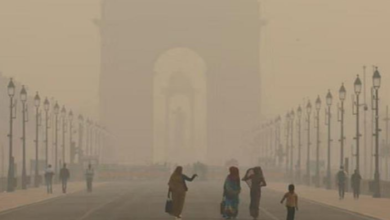 Photo of दिल्ली-NCR में प्रदूषण के बीच कोहरे का कहर, 148 उड़ानें रद्द…ट्रेनें भी हो रहीं लेट