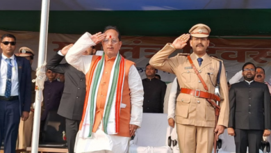 Photo of 77वें गणतंत्र दिवस पर डिप्टी सीएम ने किया झंडोत्तोलन, विभागीय झांकियां बनीं आकर्षण का केंद्र