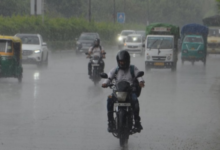 Photo of दिल्ली-एनसीआर में झमाझम बारिश ने बढ़ाई ठिठुरन, यलो अलर्ट के बीच जानें कब मिलेगी राहत