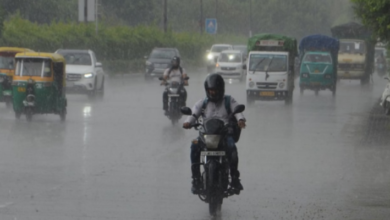 Photo of दिल्ली-एनसीआर में झमाझम बारिश ने बढ़ाई ठिठुरन, यलो अलर्ट के बीच जानें कब मिलेगी राहत