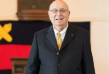 Photo of टेक जगत में शोक, इंटरनेट के ‘पितामह’ का 91 की उम्र में निधन