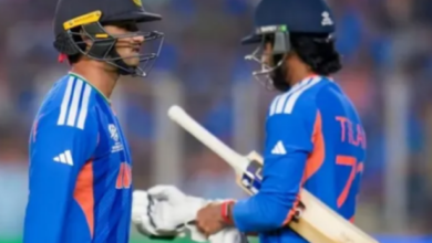 Photo of भारतीय बल्लेबाजों पर गिर सकती है गाज, टीम प्रबंधन अभिषेक और तिलक के प्रदर्शन पर कर रहा है विचार