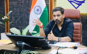 ‘‘सरलीकरण, समाधान, निस्तारण एवं संतुष्टि’’ के मंत्र को धरातल पर उतारे विभाग- डीएम