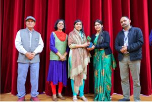 बच्चों के सर्वांगीण विकास के लिए रंगमंच और सांस्कृतिक गतिविधियां अत्यंत आवश्यक- जिलाधिकारी