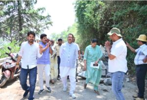 मंत्री गणेश जोशी ने टिहरी में चारधाम यात्रा मार्ग का किया निरीक्षण, दिए गुणवत्तापूर्ण कार्य के निर्देश