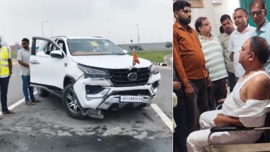 Photo of बदायूं में गंगा एक्सप्रेसवे के समीप दो कारों की भिड़ंत
