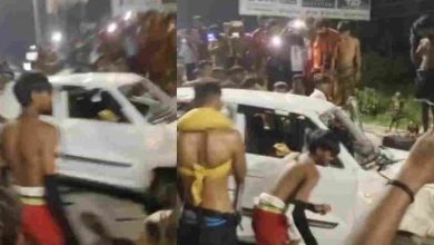Photo of रुड़की: कांवड़ खंडित होने पर यात्रियों का फूटा गुस्सा, कार में कर दी तोड़फोड़